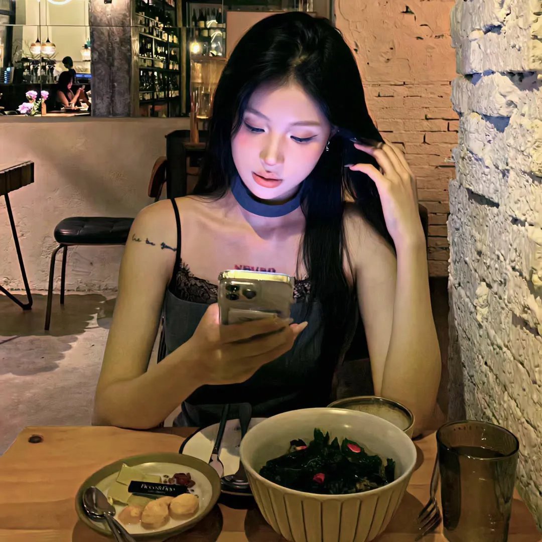 风中的母鸡